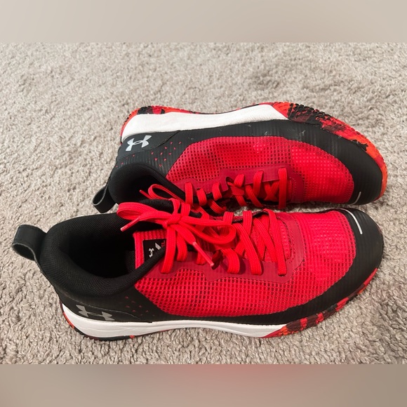 COPY - Under Armour Grade School Jet 2018 basketball shoes in size 7Y. - Picture 1 of 10